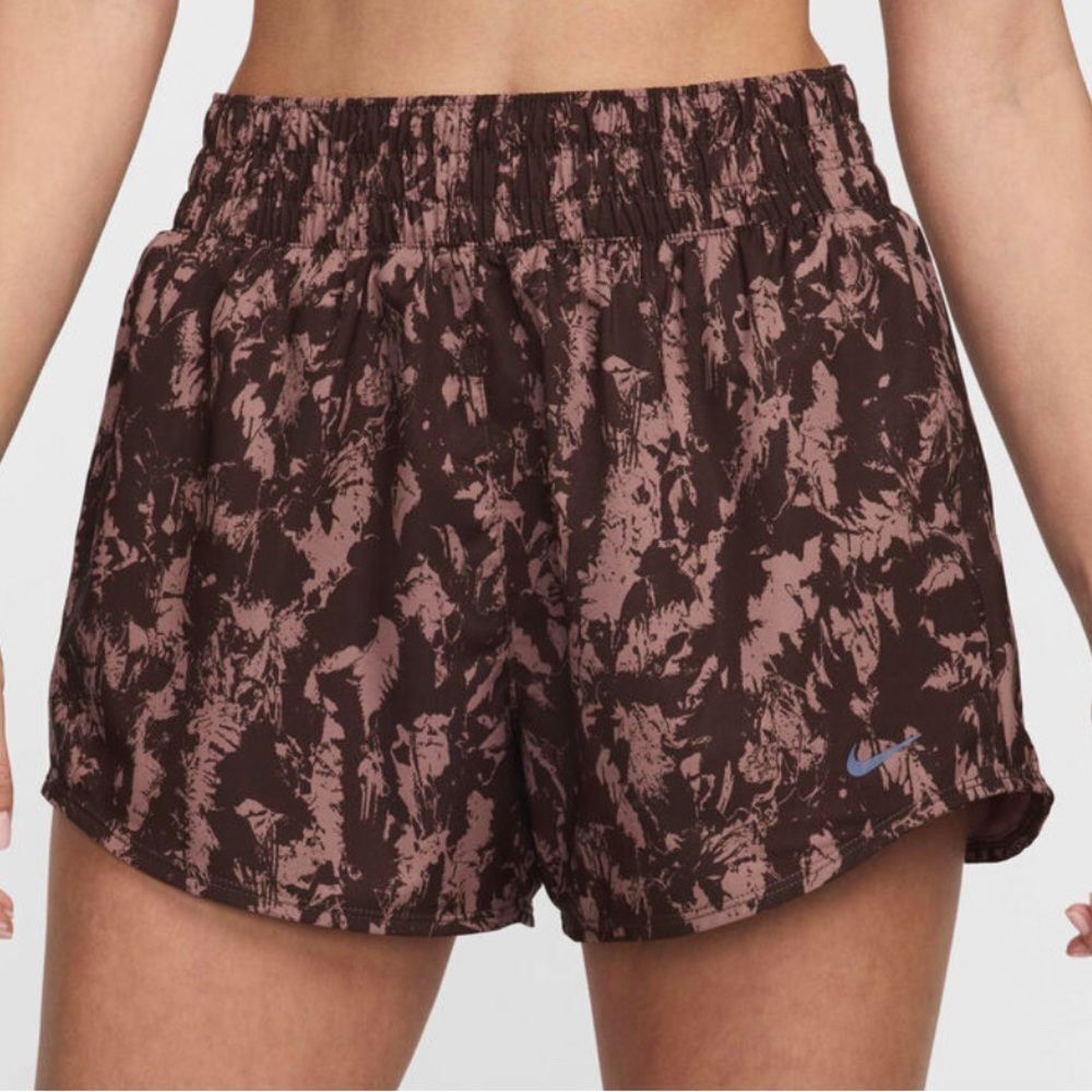 NWT! Nike Dri-FIT Tempo Running Shorts – Size: M